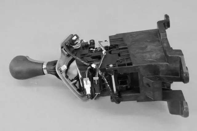 Shifter - Mopar (6md131x9ad)