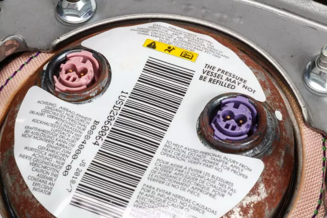 Driver Air Bag - GM (23504822)