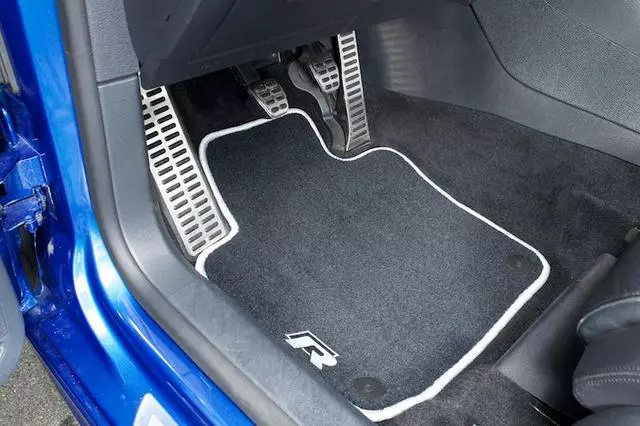 Mojomats Carpeted Mats - Anthracite - Volkswagen (5K1-061-325-041)