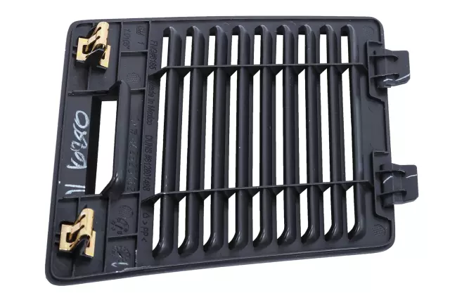 84525463 - Body: Trim Cover for Chevrolet: Blazer Image