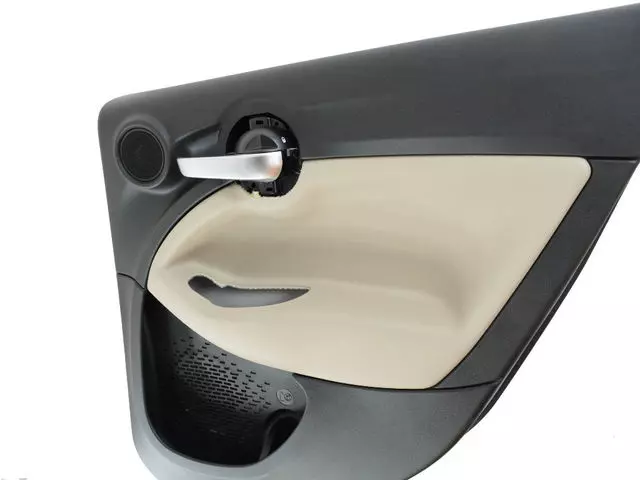 6AU34U1EAA - Interior Trim: Rear Door Trim Panel, Right for Fiat: 500X Image