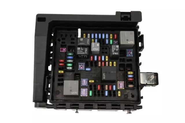 2018-2019 Cadillac XT5 - Engine Wiring Harness Junction Block - GM (84155666)