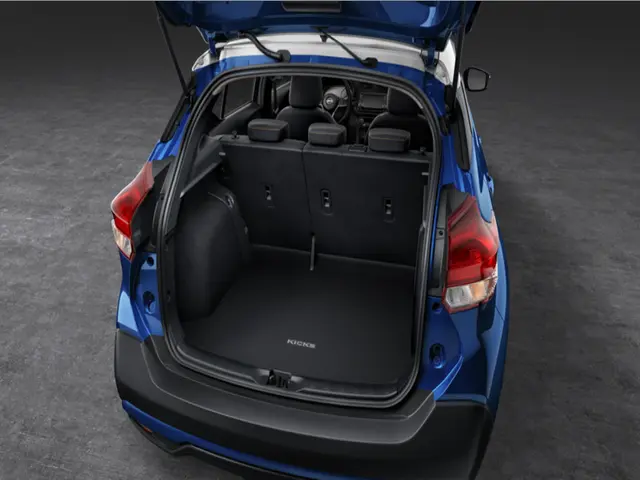 T99E37LG0F - : Carpeted Cargo Area Protector for Nissan: Kicks Image