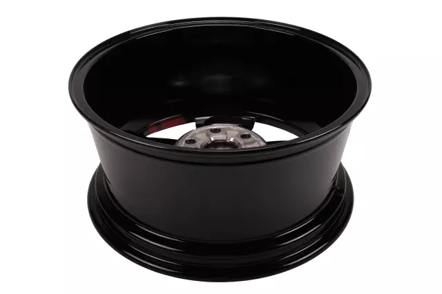 18x8.5-Inch Aluminum Wheel - GM (84105762)