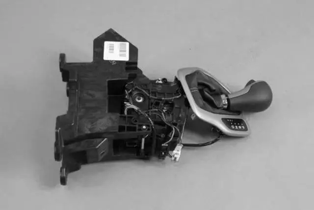Shifter - Mopar (6md131u5ad)