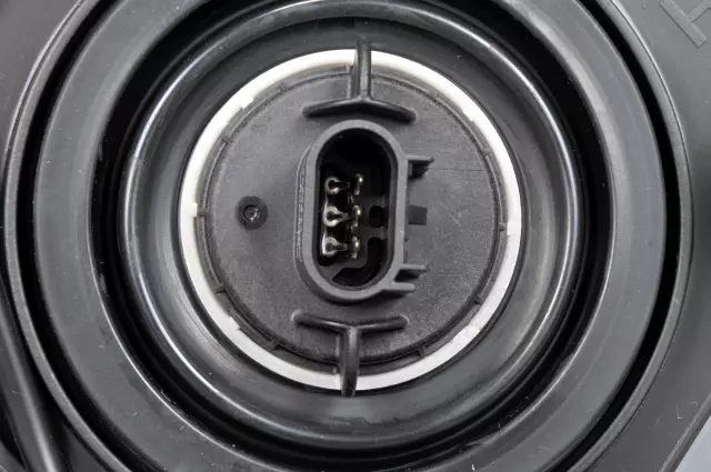 2013-2016 GM Headlamp Assembly - GM (95281469)