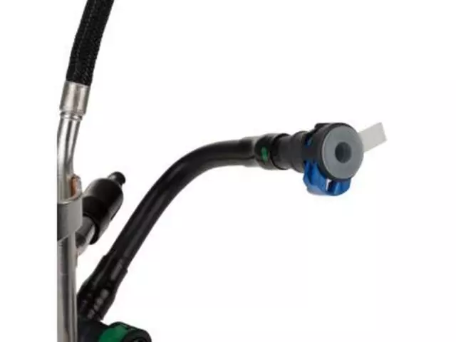 OEM NEW 2015-2016 Ford F250 F350 F450 F550 Super Duty Pipe - Fuel Fc3Z-9J280-B - Ford (FC3Z-9J280-B)