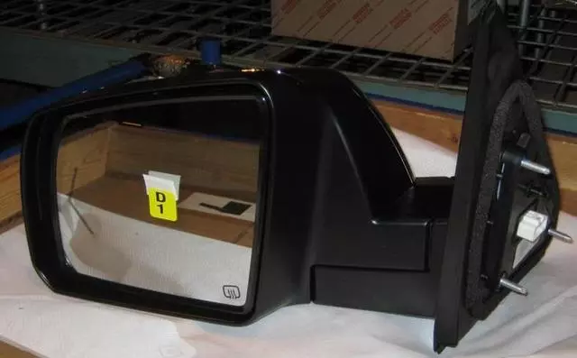 879400C213 - Body: Mirror for Toyota: Sequoia, Tundra Image