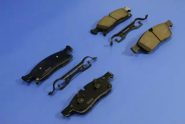 Front Disc Brake Pad Kit, Value Line - Mopar (V1012369AA)