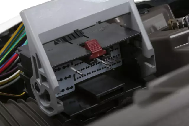 Ash Gray Front Passenger Side Door Interior Trim Panel - GM (84824107)