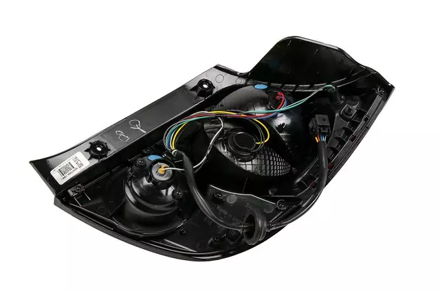 Driver Side Tail Lamp Assembly - GM (42407868)