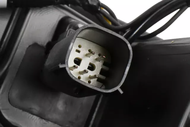 Passenger Side Headlight - GM (84630991)