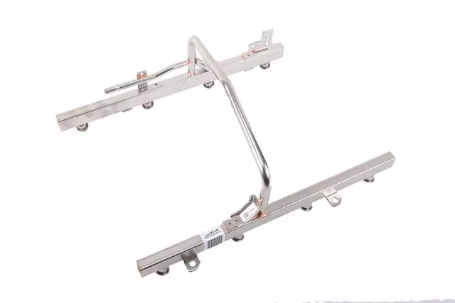 12660710 - Fuel System: Fuel Rail for Chevrolet: Express 2500, Express 3500, Express 4500, Silverado 2500 HD, Silverado 3500 HD, Suburban 3500 HD | GMC: Savana 2500, Savana 3500, Savana 4500, Sierra 2500 HD, Sierra 3500 HD Image