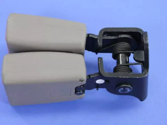 5GE491L5AE - Unclassified: Two Buckles Seat Belt for Jeep: Liberty Image