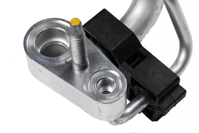 Air Conditioning Evaporator Hose - GM (95352965)