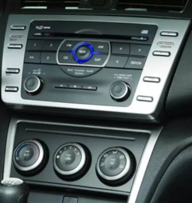 GS3L79EGX - Audio/Video: In-Dash 6-Disc CD/Mp3 Changer for Mazda: 6 Image