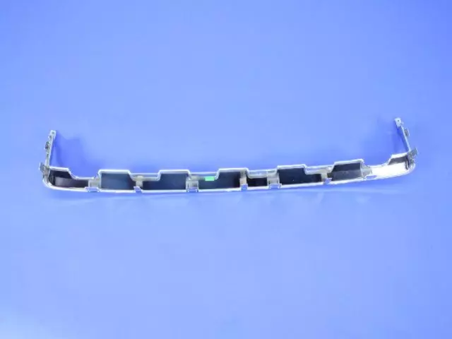 FASCIA - GRILLE 68033817AA - Mopar (68033817AA)