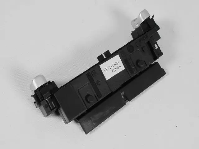 04-08 Chrysler Crossfire HEATED SEAT SWITCH RIGHT & LEFT SIDE SEATS OEM MOPAR - Mopar (5097522AA)