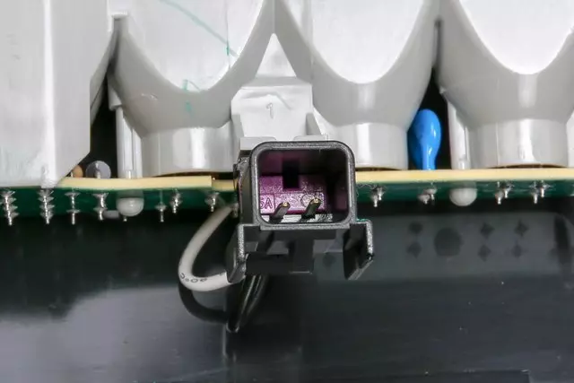 Jet Black High Mount Stop Lamp - GM (96836551)