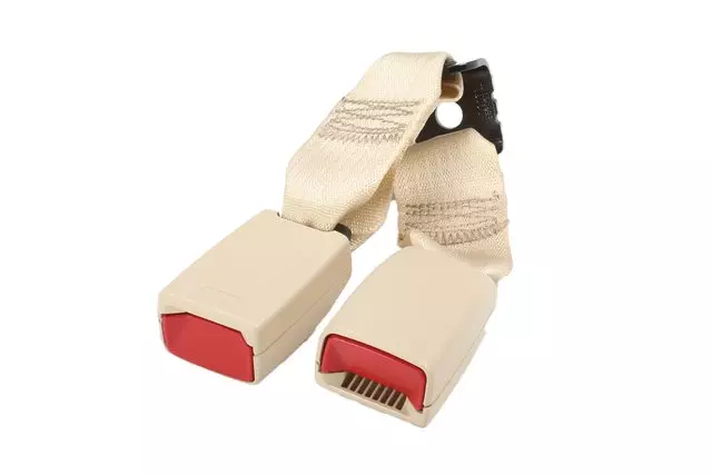 19121590 - Electrical: Buckle End for Cadillac: Escalade, Escalade ESV | Chevrolet: Suburban 1500, Suburban 2500, Tahoe | GMC: Yukon, Yukon XL 1500, Yukon XL 2500 Image