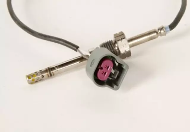 12623113 - : Exhaust Temperature Sensor for Chevrolet: Silverado 2500 HD, Silverado 3500 HD | GMC: Sierra 2500 HD, Sierra 3500 HD Image