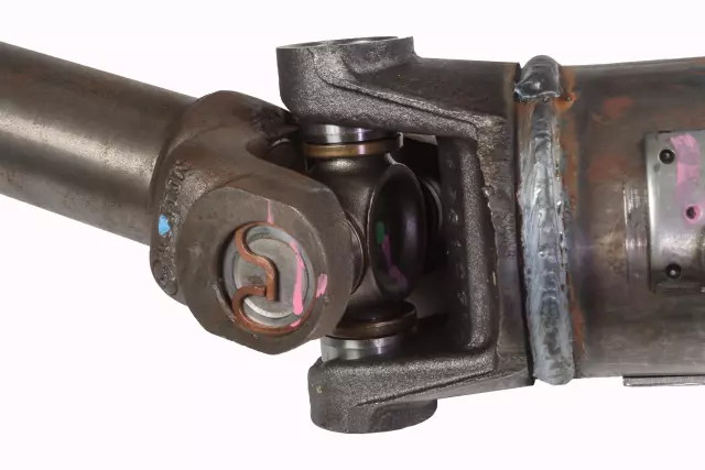 Front and Rear Drive Shaft - GM (23508419)