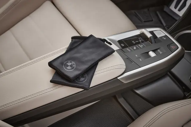 83125A4EF99 - : BMW OEM DISPLAY CLEANING CLOTH for BMW Image