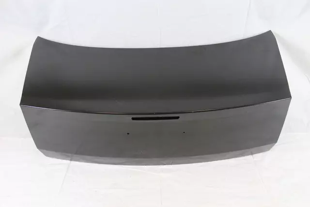 68040131AB - Body Sheet Metal Except Doors: Decklid for Chrysler: 300 Image