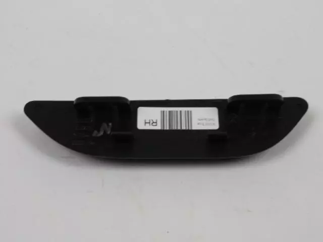 Fascia Grille, Right - Mopar (68158188AA)