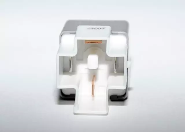 D1749A - Electrical: ACDelcoâ„¢ Relay for Chevrolet: Prizm | Pontiac: Vibe Image