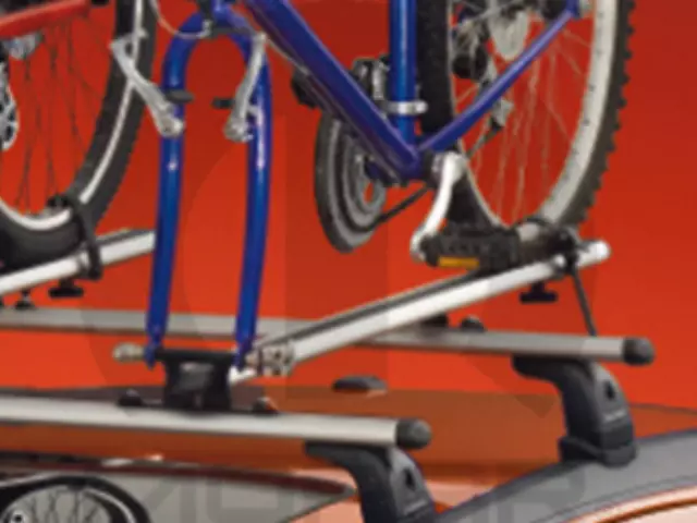 THULE 517 Fork Mount Bicycle Carrier Roof - Mopar (TCFKM526AB)