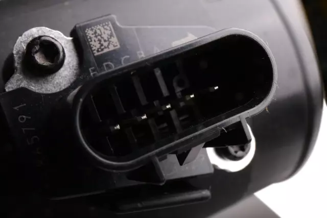 Air Cleaner - GM (23379135)