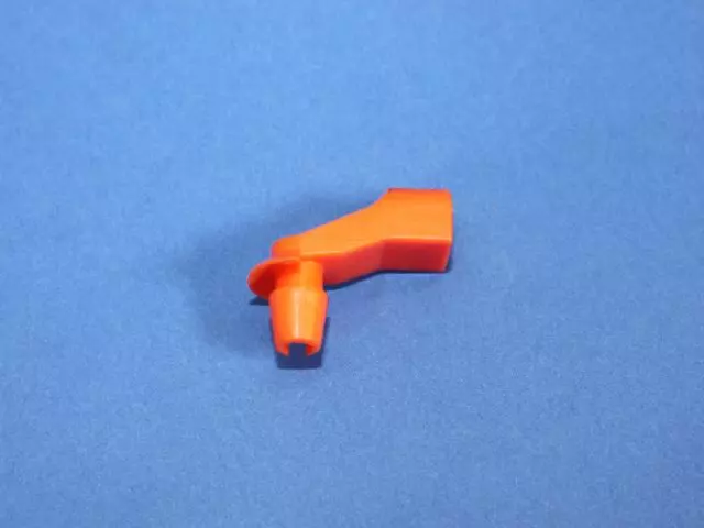 4658445 - Doors and Related Parts: Latch Link Clip for Chrysler: 300, 300M, Concorde, Pacifica, PT Cruiser, Sebring, Town &amp; Country, Voyager | Dodge: Caliber, Caravan, Challenger, Charger, Dakota, Durango, Grand Caravan, Intrepid, Journey, Magnum, Neon, Nitro, Ram 1500, Ram 2500, Ram 3500, Stratus | Jeep: Cherokee, Compass, Gladiator, Grand Cherokee WK, Liberty, Patriot, Wrangler | Ram: 1500 Image