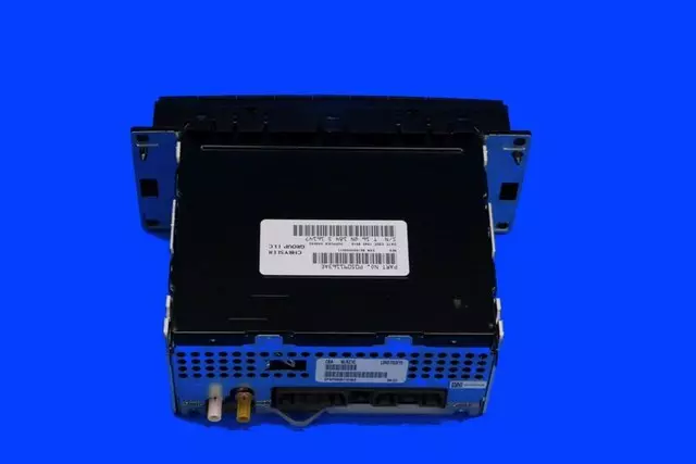 Multi Media Radio - Mopar (5091163AE)