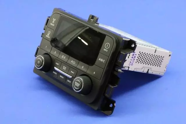 Multi Media Radio - Mopar (68226684AB)