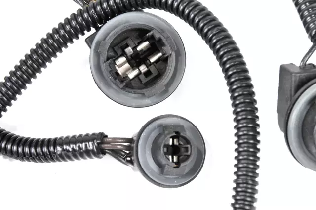 20840281 - Electrical: Tail Light Wiring Harness for GMC: Sierra 1500, Sierra 2500 HD, Sierra 3500 HD Image