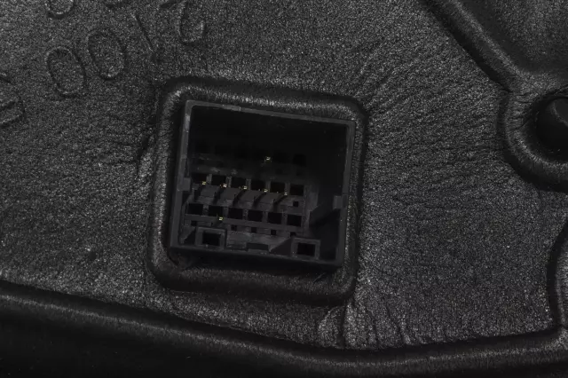 Driver Side Door Mirror without Cover - GM (84705511)