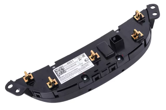 84426651 - : Heating and Air Conditioning Control Panel for Chevrolet: Malibu Image