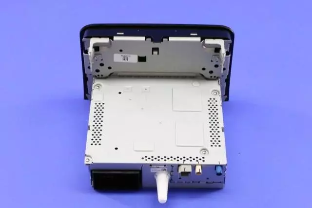 Multi Media Radio - Mopar (4727629AC)