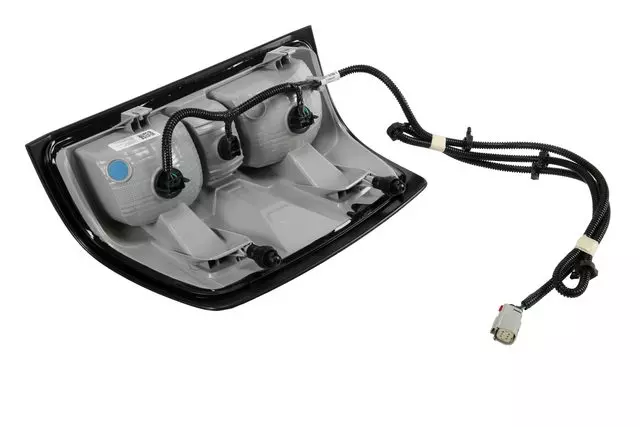 Rear Passenger Side Body Structure Stop Lamp - GM (84288723)