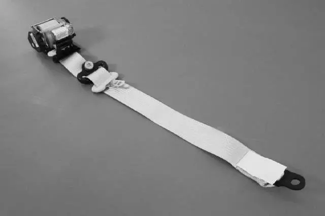 YX321T1AG - Restraints: Retractor Seat Belt, Right for Mopar Image