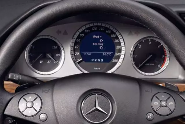 Installation Kit - Mercedes-Benz (204-870-44-96)
