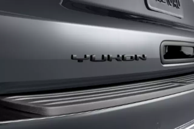 84941457 - Exterior: Exterior Trim, Emblem Kit, AT4, Black for GM Image