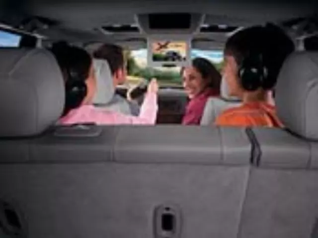 Monitor With Dvd Media System - Mopar (82211824AF)