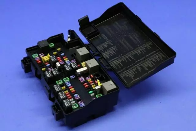 Intelligent Power Power Distribution Center - Mopar (68322376AD)