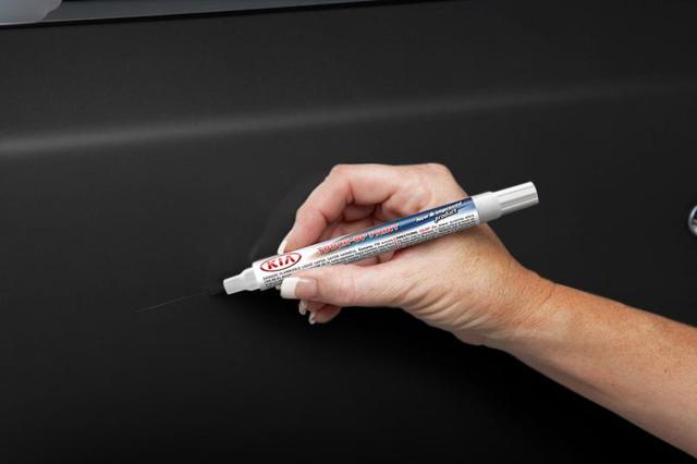 UA015TU5014AHVA - Paint Pen: Touch-Up Paint Pen - Glossy Black Ahv for Kia: Optima, Soul EV Image