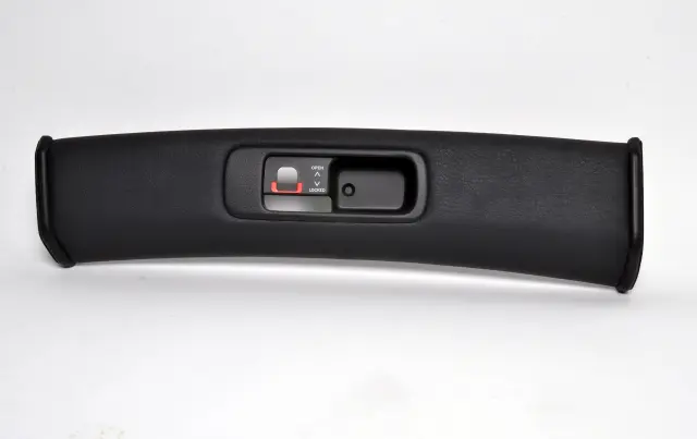 9179042P00 - : T-TOP GARNISH (RH) (Z32 FAIRLADY) for Nissan: 300ZX Image