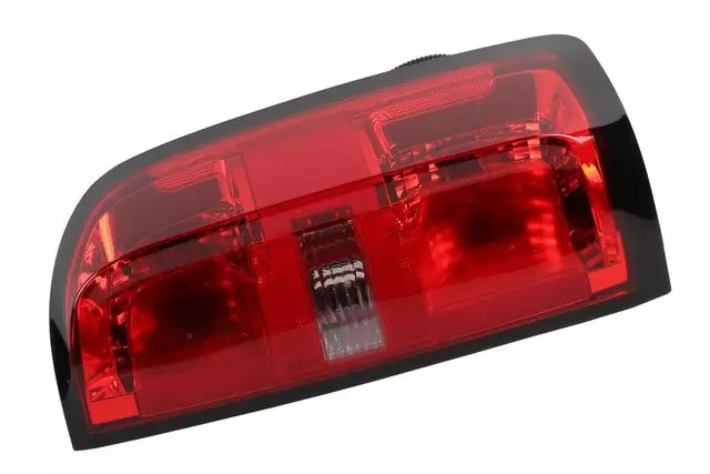 Passenger Tail Lamp Assembly - GM (84916712)