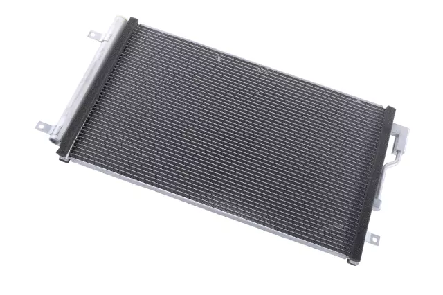 Air Conditioning Condenser - GM (22960940)