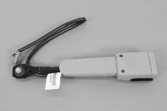 Front Inner Seat Belt - Mopar (1VL12HL1AD)